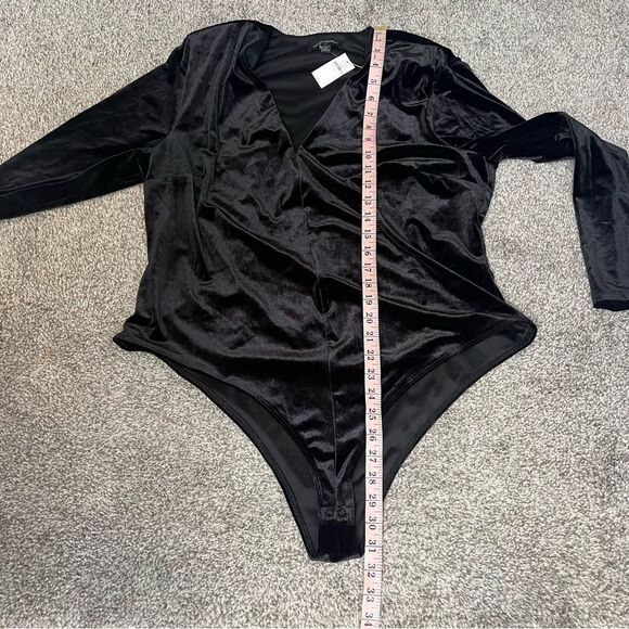 Banana republic velvet bodysuit - Picture 11 of 12
